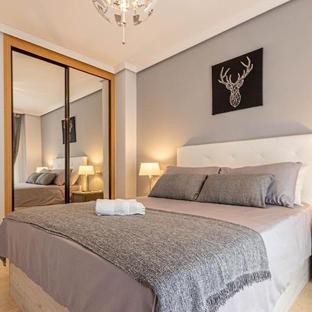 797 Holiday Rentals- Piso Con Amplia Terraza A Solo 1 Min De La Playa Benalmádena Kültér fotó
