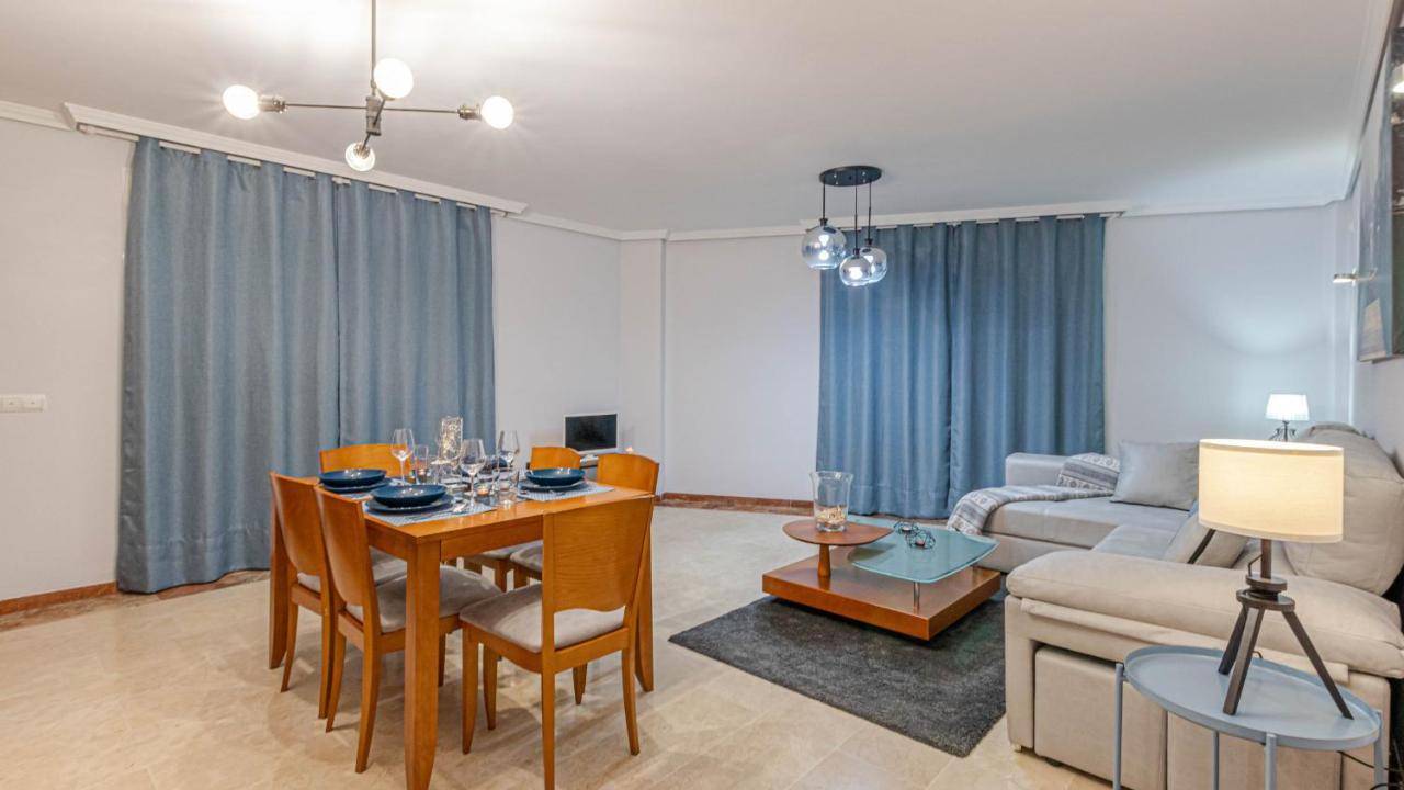 797 Holiday Rentals- Piso Con Amplia Terraza A Solo 1 Min De La Playa Benalmádena Kültér fotó