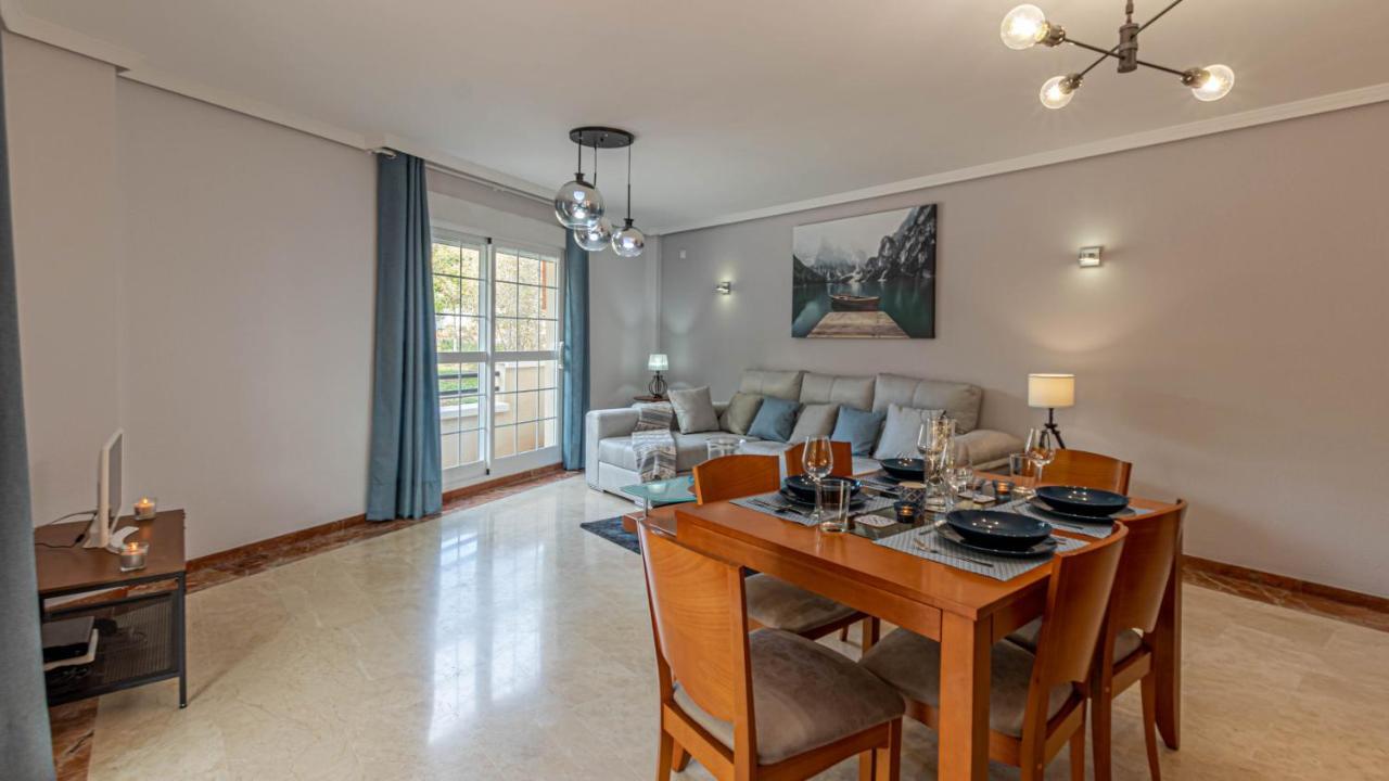 797 Holiday Rentals- Piso Con Amplia Terraza A Solo 1 Min De La Playa Benalmádena Kültér fotó