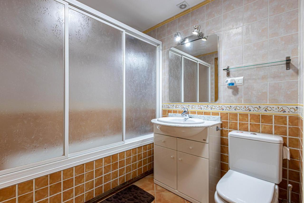 797 Holiday Rentals- Piso Con Amplia Terraza A Solo 1 Min De La Playa Benalmádena Kültér fotó