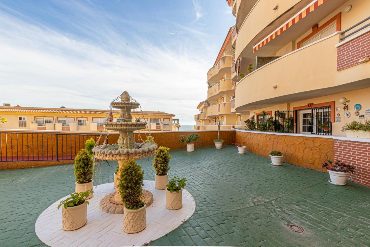 797 Holiday Rentals- Piso Con Amplia Terraza A Solo 1 Min De La Playa Benalmádena Kültér fotó